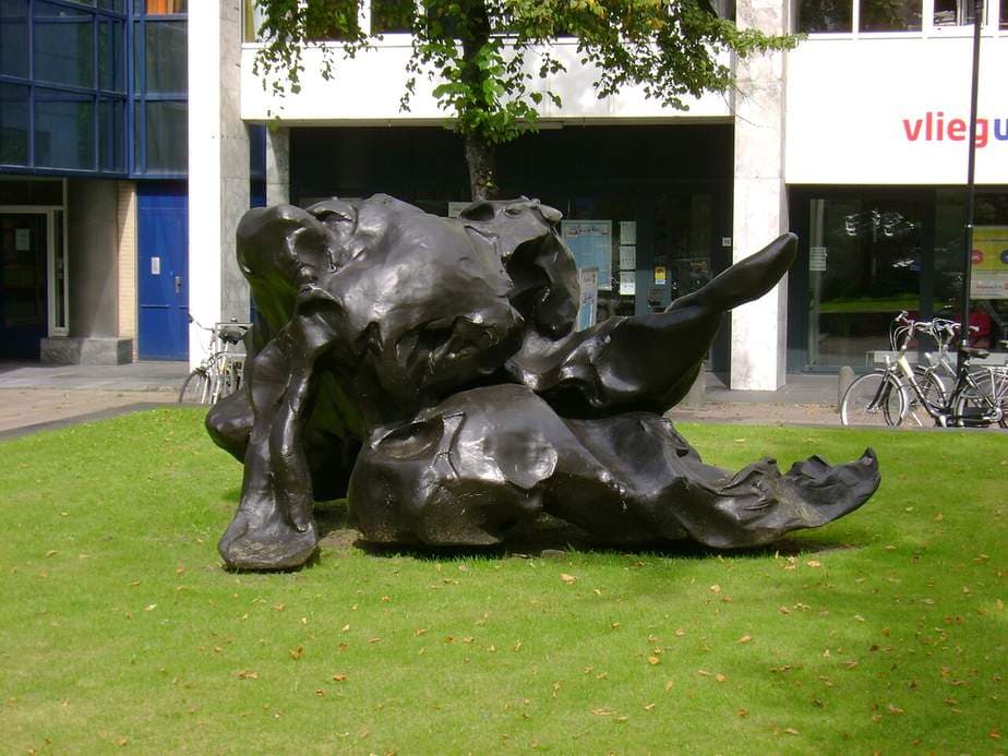 Reclining Figure — Willem de Kooning