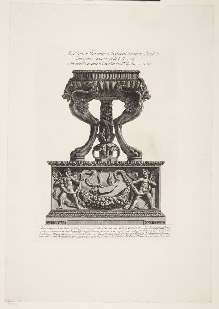 Marmoralter i form af en trefodet vase, fra Hadrians Villa, placeret på et monument fra Palazzo Barberini — Giovanni Battista Piranesi