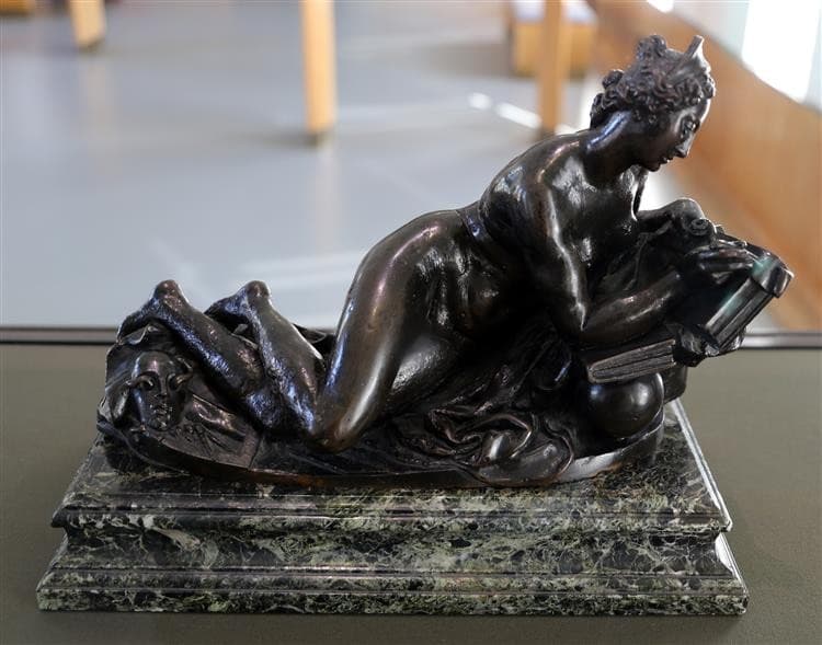 figura allegorica, forse la geometria e l'astronomia — Giambologna