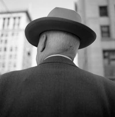 Los Angeles (Man with Hat from Behind) — Vivian Maier