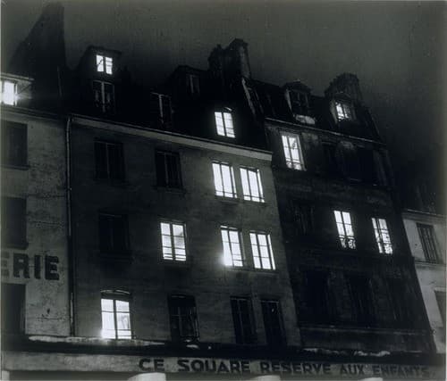 Façades rue de l’Hôtel de Ville — Brassai