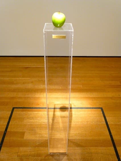 Apple — Yoko Ono